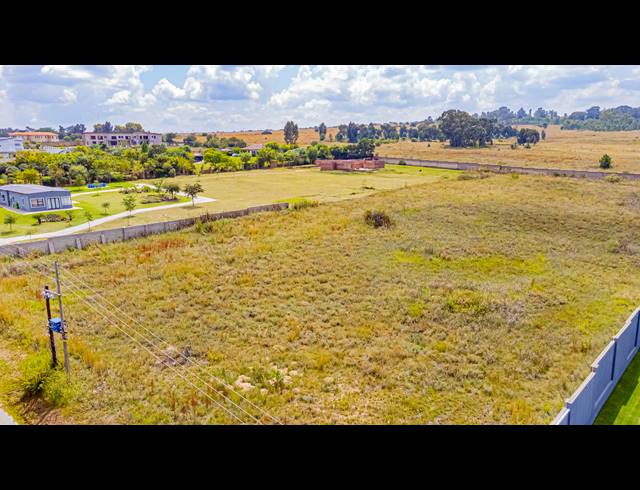10,000M² VACANT LAND FOR SALE IN KNOPJESLAAGTE AH